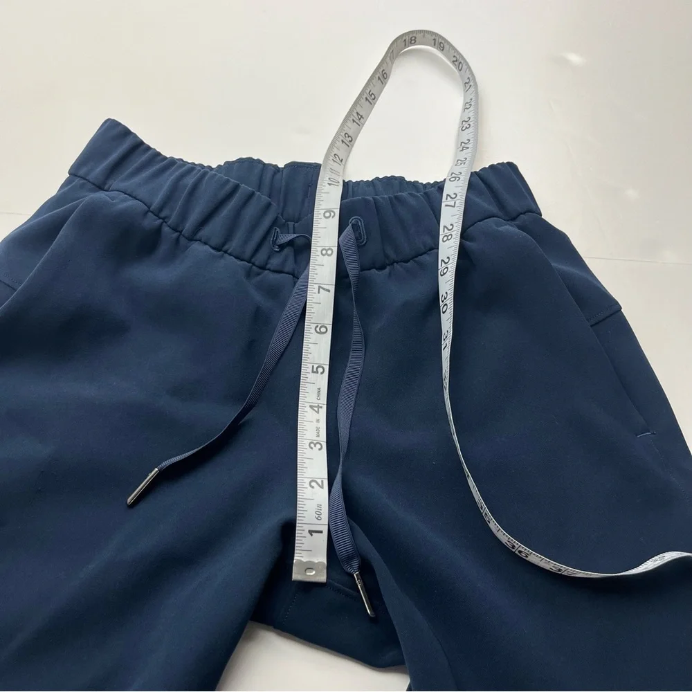 Lululemon On The Fly Crop Pants Womens‎ Size 2 Navy Blue 23